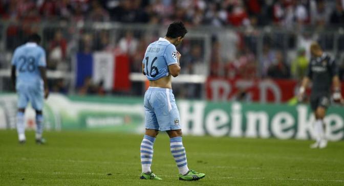 2011:  Sergio Aguero  stato rivenduto al Manchester  per 45 milioni. Reuters